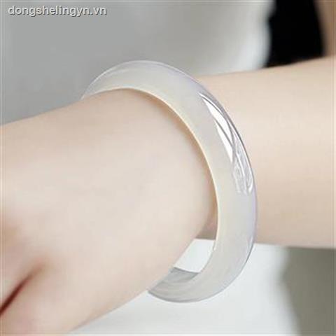 Vòng tay đá mã não trắng trong suốt cỡ nhỏ xinh xắn cho bạn gái