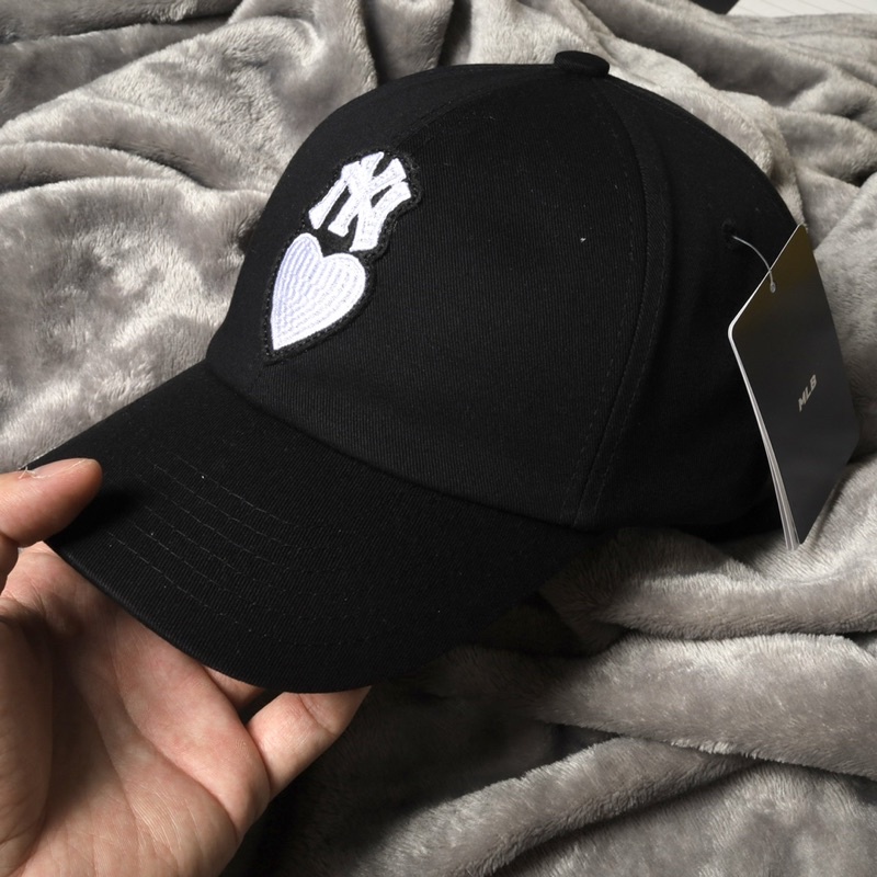 (Hàng xuất xịn) Nón tim 2 màu đen trắng