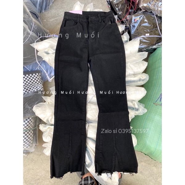 Quần jeans loe xẻ gấu 1 màu đen - mã 2404