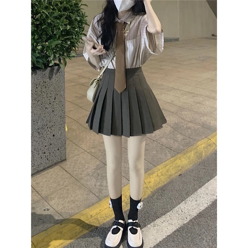 Set Áo Sơ Mi Ngắn Tay Kẻ Sọc Và Chân Váy Xếp Ly Phong Cách Retro Cho Nữ