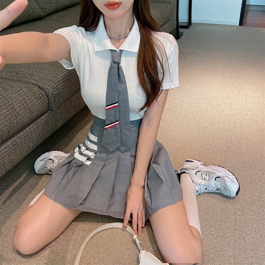 Set áo sơ mi croptop trắng tay ngắn kèm cà vạt xám sọc polo + váy lưng cao tennis xếp ly kẻ ngang ulzzang trẻ trung