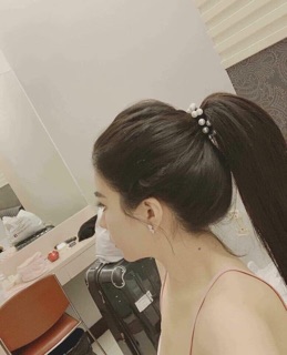 DÂY CỘT TÓC HỘT TRÁI CHÂU