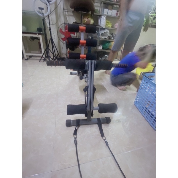 Máy tập thể dục đa năng tại nhà.