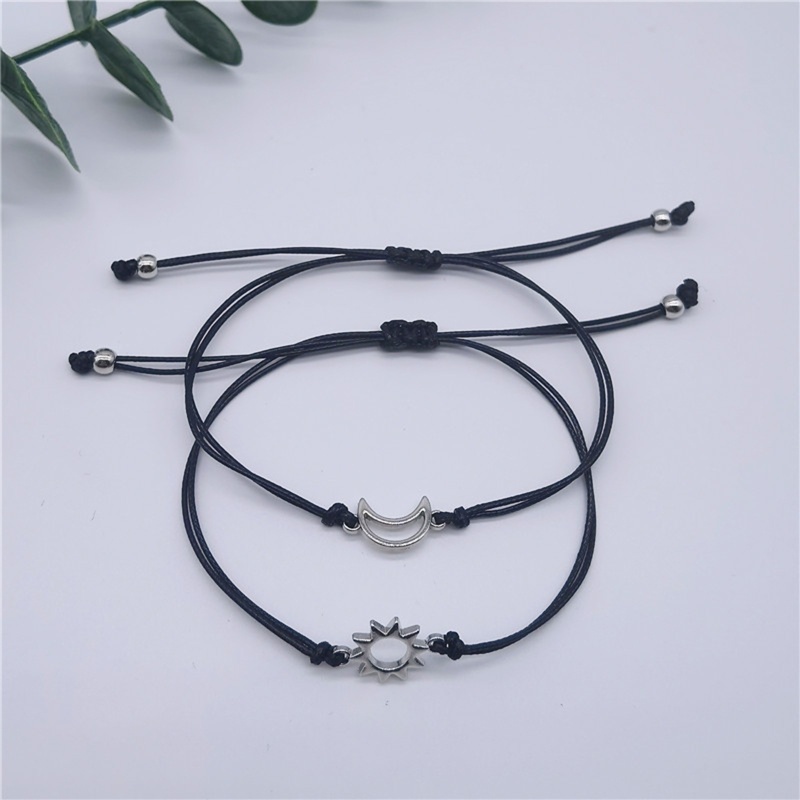 Set 2 Vòng Tay Mặt Hình Mặt Trời Mặt Trăng Sáng Tạo Cho Cặp Đôi