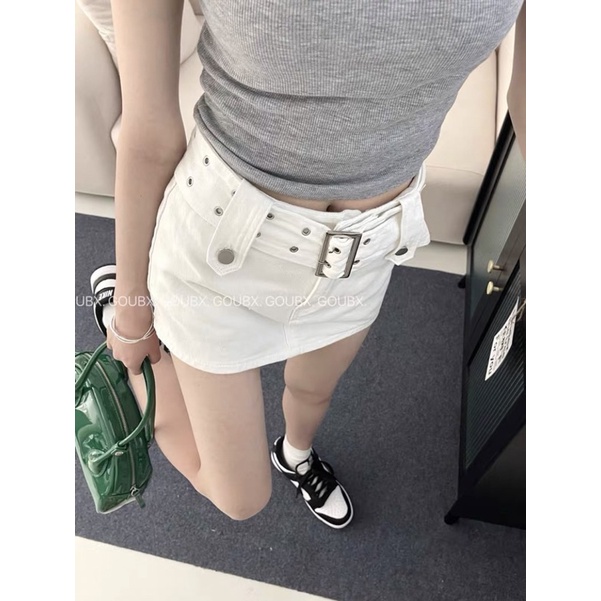 Chân váy denim cao bồi thắt lưng đeo hông dáng chữ A cá tính