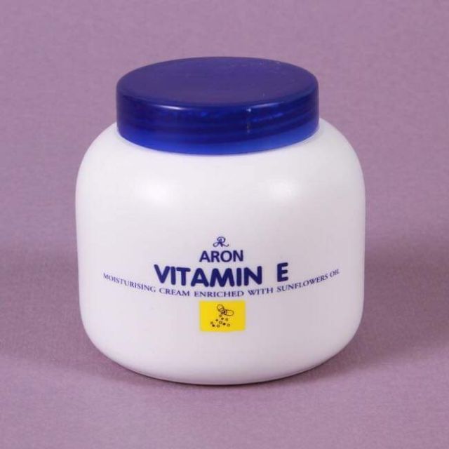 Kem Dưỡng Ẩm Chống Nứt Nẻ Toàn Thân Aron Vitamin E 200ml