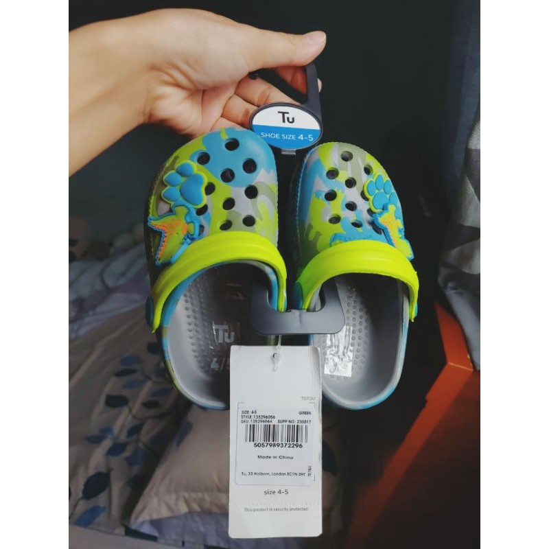 Dép khủng long cho bé trai