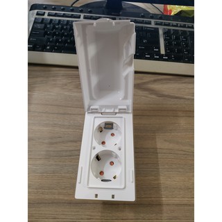 BỘ Ổ CẮM ĐIỆN ÂM TƯỜNG CÓ NẮP