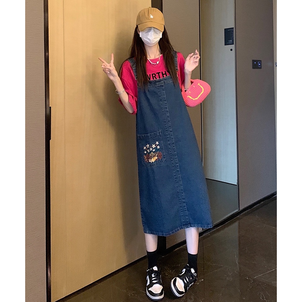 Váy Yếm Denim Có Túi Thêu Cổ Điển 52326