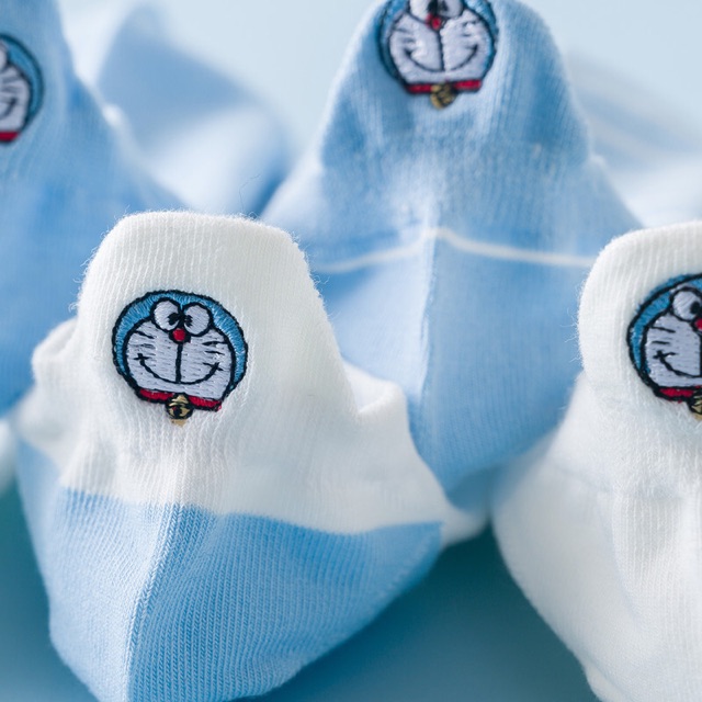 Tất vớ Doraemon hình Mon ở sau gót