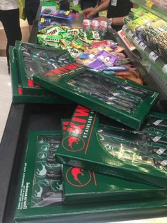Sét dao kiwi thái lan