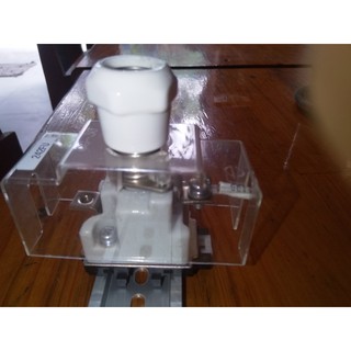 Cầu chì sứ Fuji