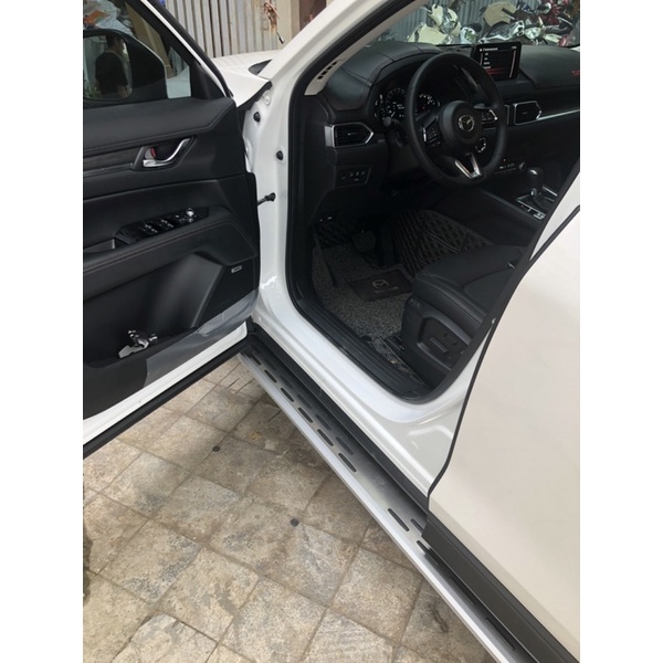 Bậc lên xuống, bệ dẫm chân,bệ bước chân cho xe Mazda CX5 2018 - 2022