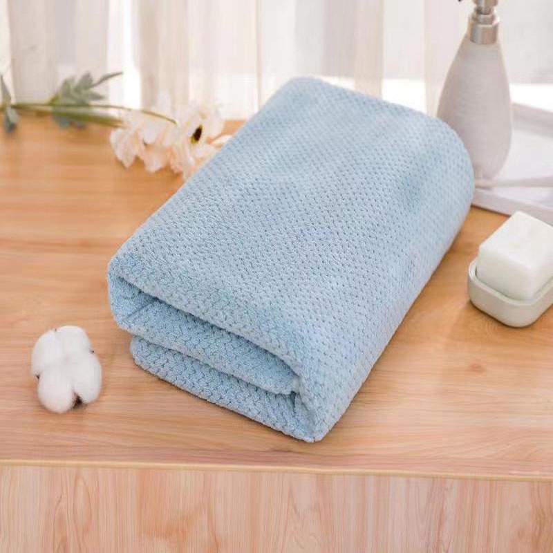 Khăn tắm cỡ lớn kích thước 70x140cm 100% Cotton cấu trúc nổi ô thấm nước cực tốt - Hàng nhập khẩu