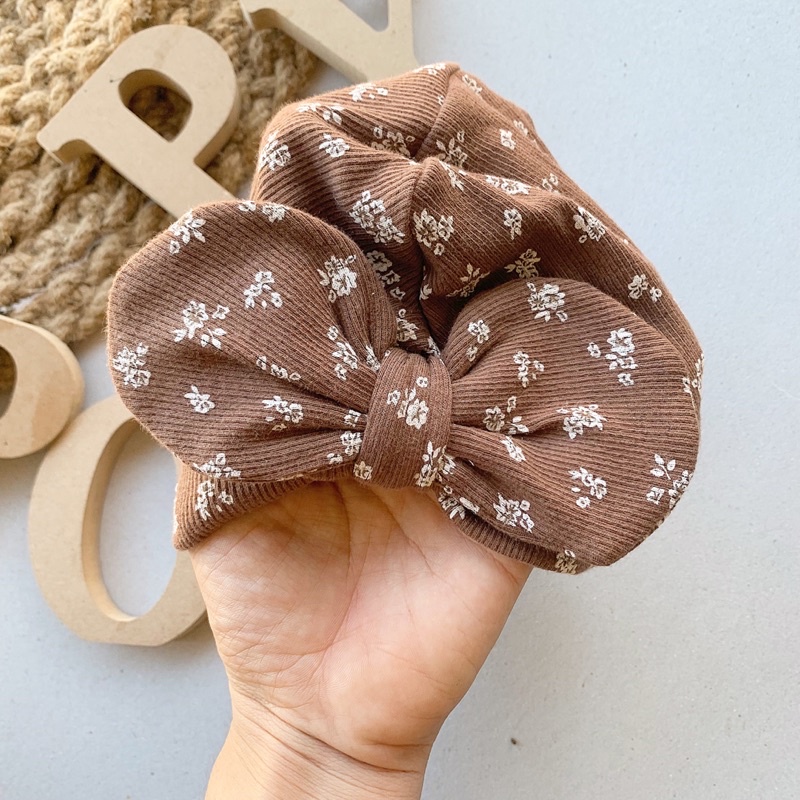 Mũ turban hoa nhí nâu gân vintage cho bé