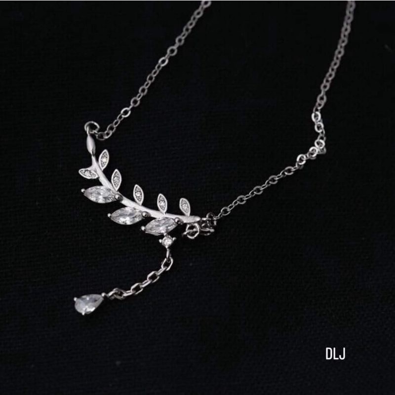 DÂY CHUYỀN LÁ BẠC TA