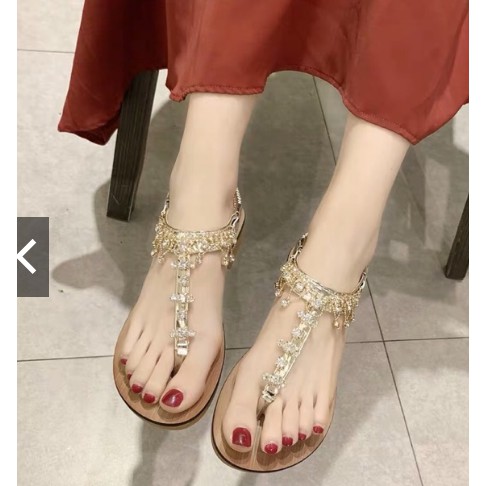 sandal đính đá qc