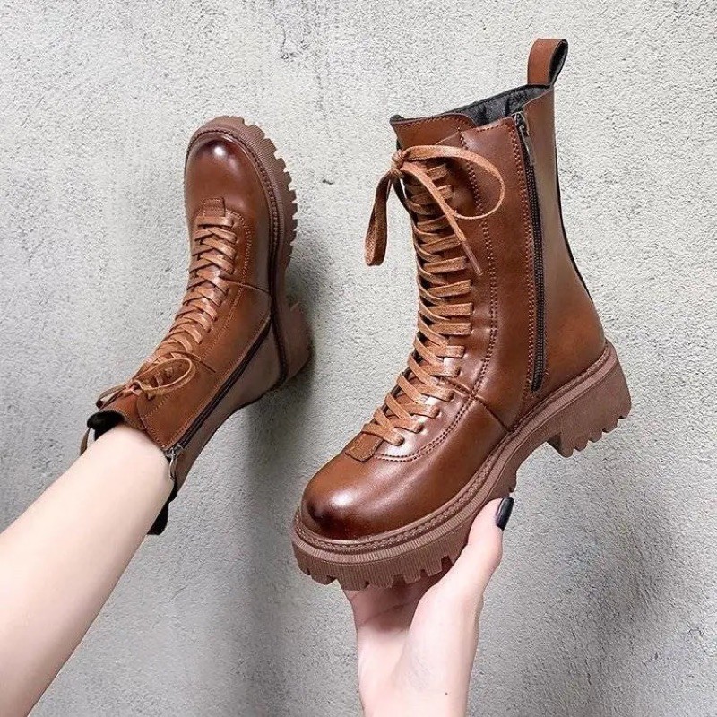 Boots ulzzang chiến binh đế cao màu da nâu đầu mũi đen có khoá bên cạnh
