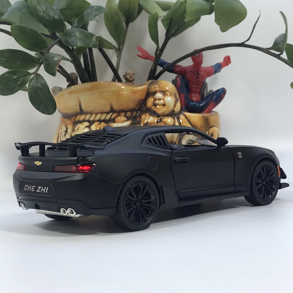 Mô hình xe ô tô Chevrolet Camaro tỷ lệ 1:24 dòng xe cơ bắp Mỹ