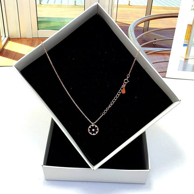 Vòng cổ / dây chuyền cao cấp có hộp đựng kèm theo