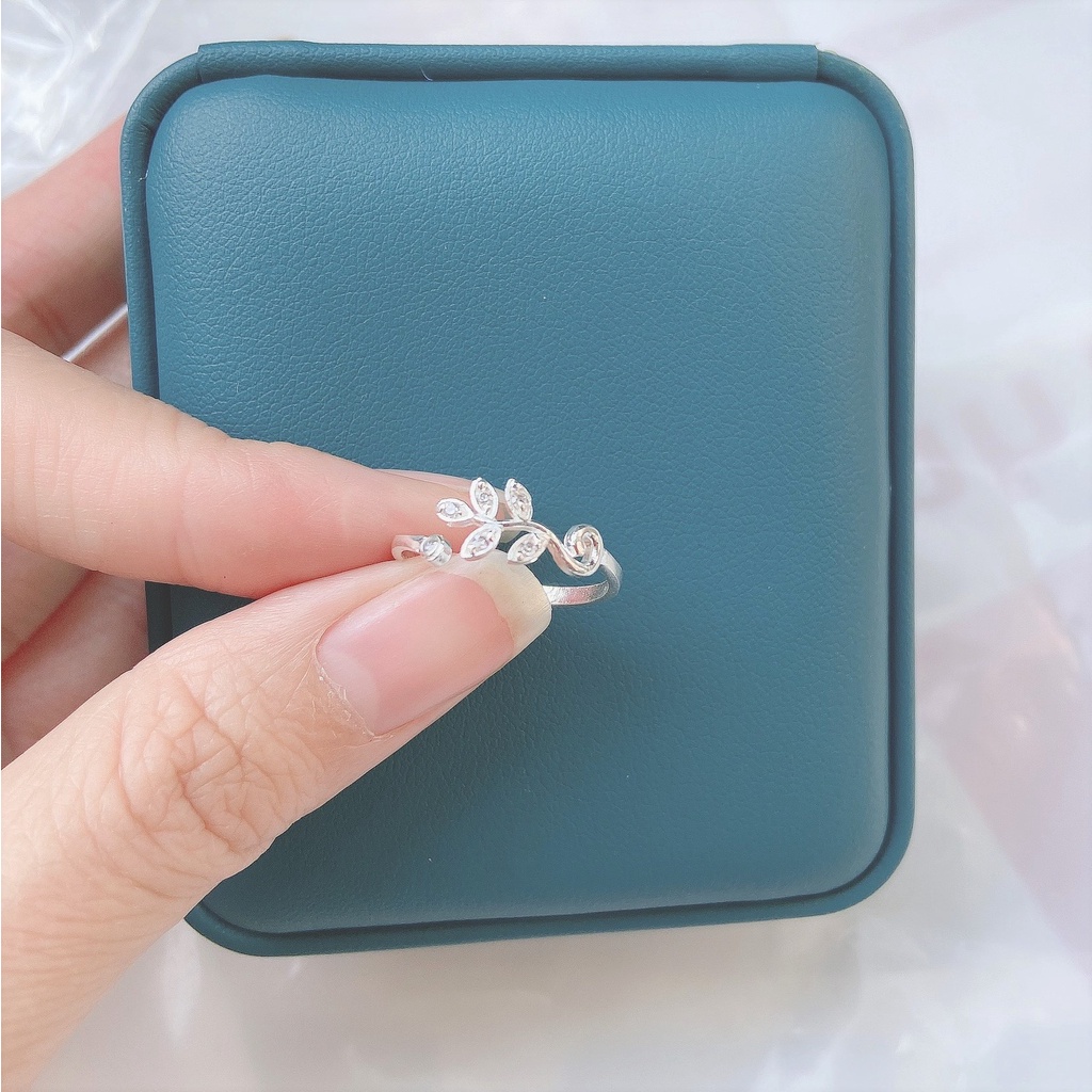 Nhẫn bạc nữ kiểu hở hình chiếc lá đính đá thời trang, nhẫn free size chất liệu bạc ta sang trọng