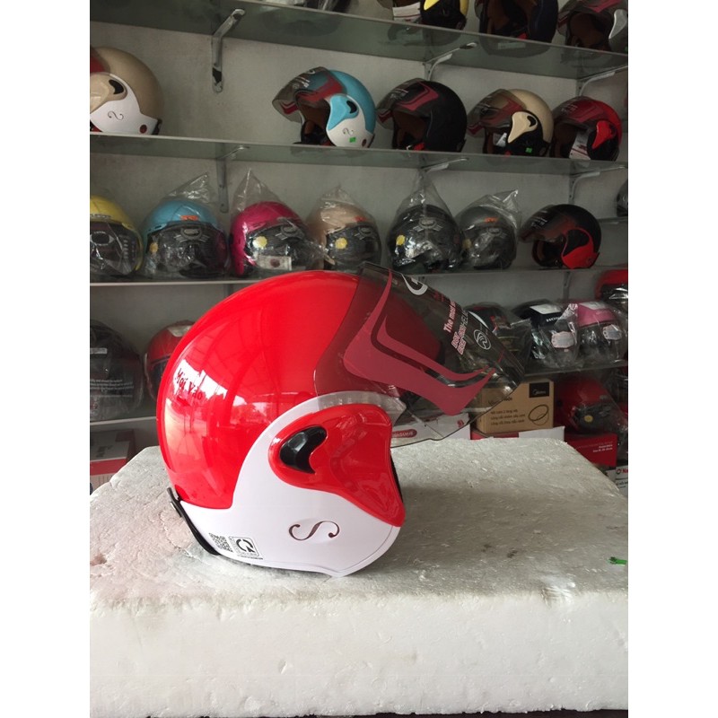 Kính mũ bảo hiểm  nắp vừa mũ GRS A318k , mũ GRO A318k