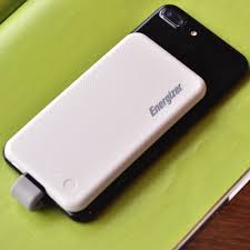 Sạc dự phòng hít lưng enerrgizer PP4002A dành cho iphone