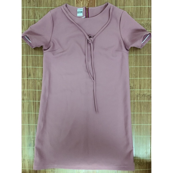 váy suông hồng size m của rosara