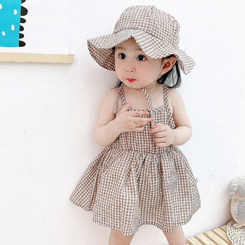 Đầm hai dây họa tiết sọc caro kèm mũ thời trang mùa hè cho bé gái