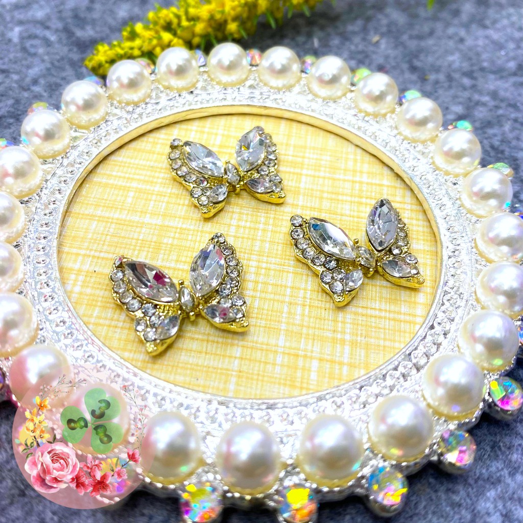 Mã CR095 . Charm kim loại dòng cao cấp đính đá trang trí móng siêu xinh.