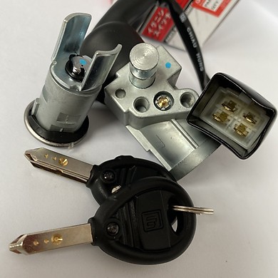 BỘ Ổ KHOÁ XE DREAM 100cc (6 CẠNH ĐIỆN VÀ YÊN)