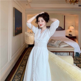 Váy trắng dáng dài