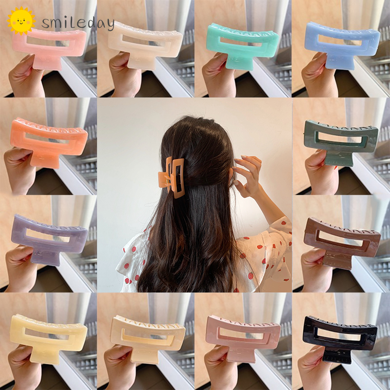 Kẹp tóc kiểu dáng hìlàm từ acrylic