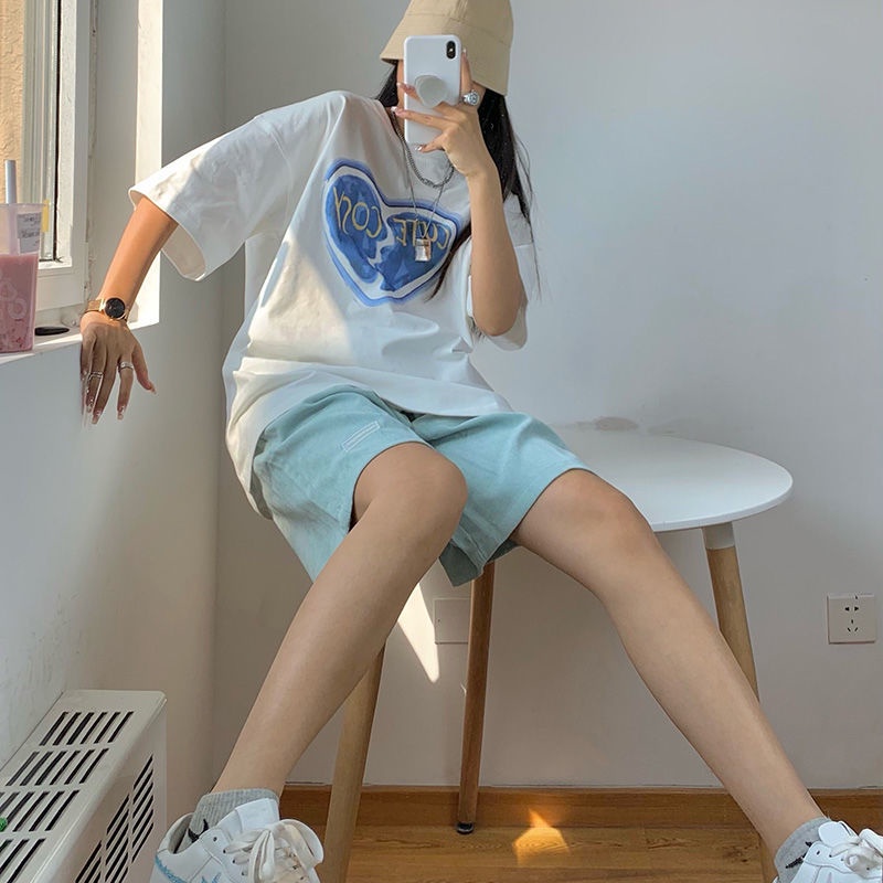 Quần Đùi Vải Nhung Ống Rộng Năng Động Sành Điệu