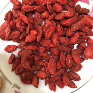 Câu kỷ tử loại 1 gói 500g