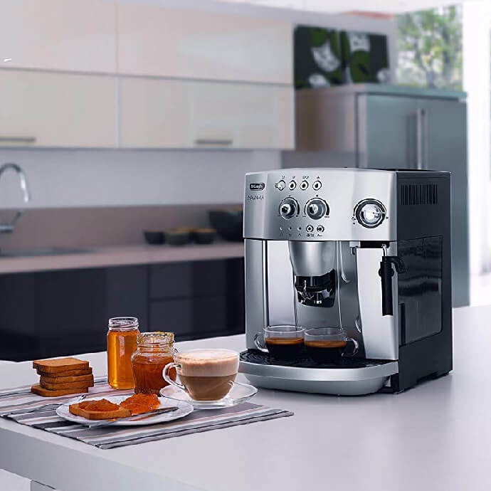 Máy pha cà phê tự động DELONGHI ESAM 4200.S