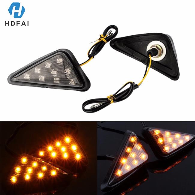 Đèn LED xi nhan hình tam giác