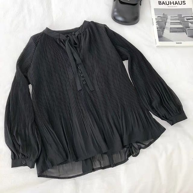 Áo sơ mi voan xếp ly