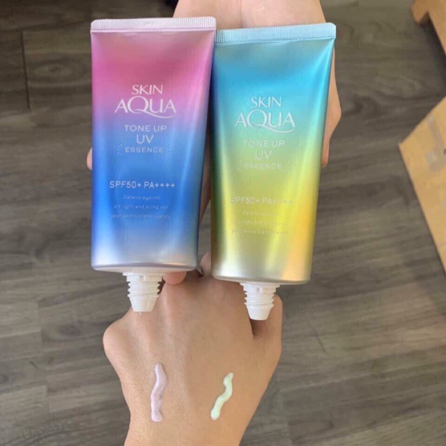 Kem chống nắng Skin Aqua nâng tone Tone Up UV Essence - Milk - Spray