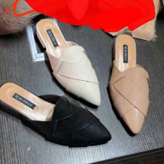 Giày sục nữ