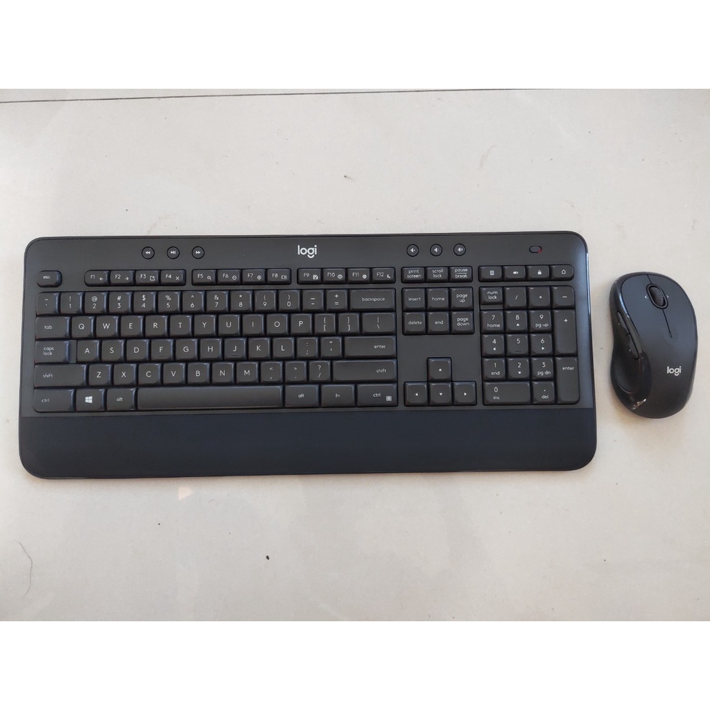 Bộ bàn phím chuột Logitech MK545