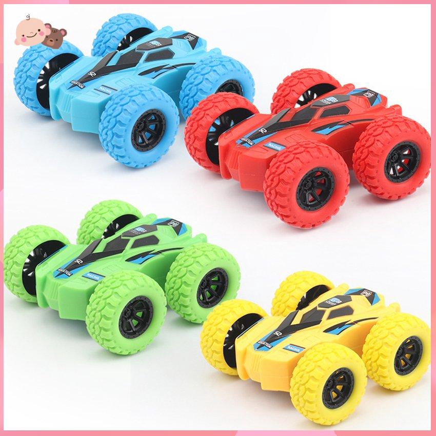 Xe ô tô đồ chơi nhiều màu sắc chạy rất xa bền bỉ cho bé