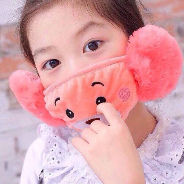 KHẨU TRANG CHO BÉ CÓ BỊT TAI HÌNH GẤU DỄ THƯƠNG | BigBuy360 - bigbuy360.vn