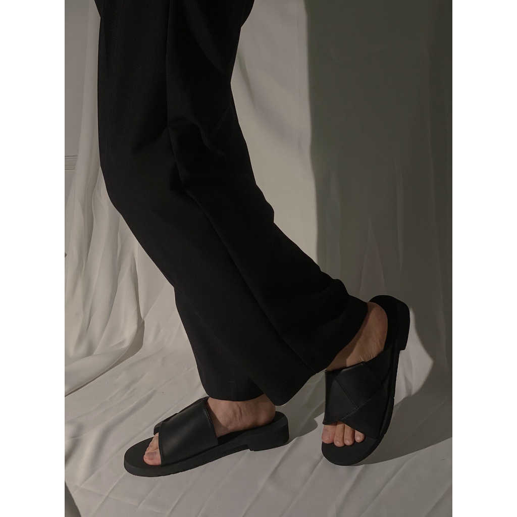 KSOUL Dép Da K Saffiano Sandals Màu Đen Đế Cao Su