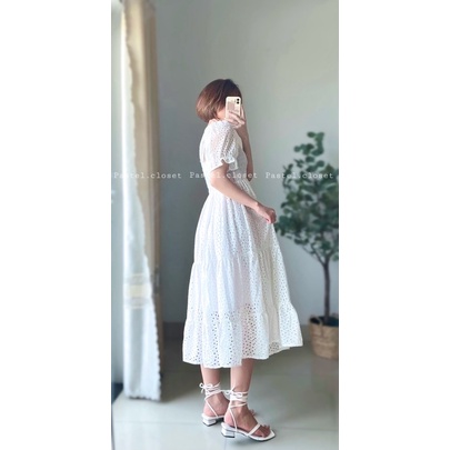 Đầm maxi trắng chất xô đục lỗ có lớp lót