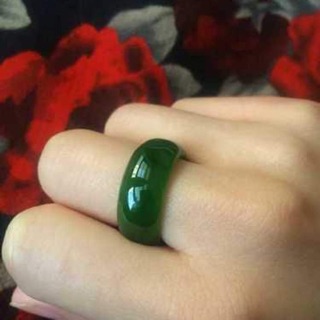 Nhẫn Ngọc Bích Xanh Lá (mua 1 Tặng 1)