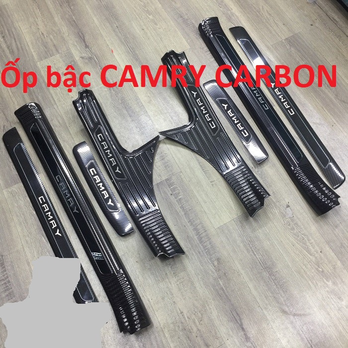 Ốp bậc cửa, Nẹp bước chân, chống trầy bậc cốp CARBON xeToyota Camry 2019 2020 2021 vân cacbon cao cấp