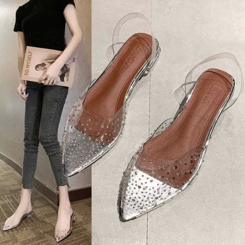 giày bệt nhựa trong đính đá