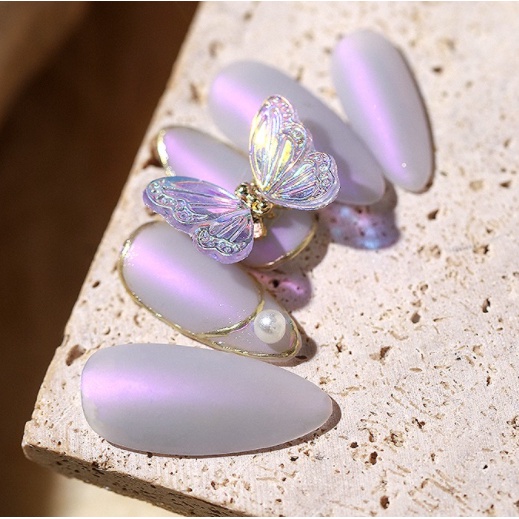 Charm ong  trang trí nail