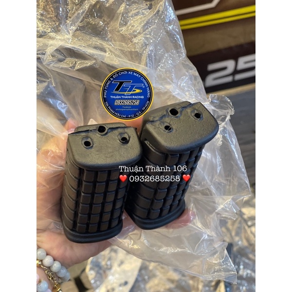 Cao su gác chân trước Su Best zin